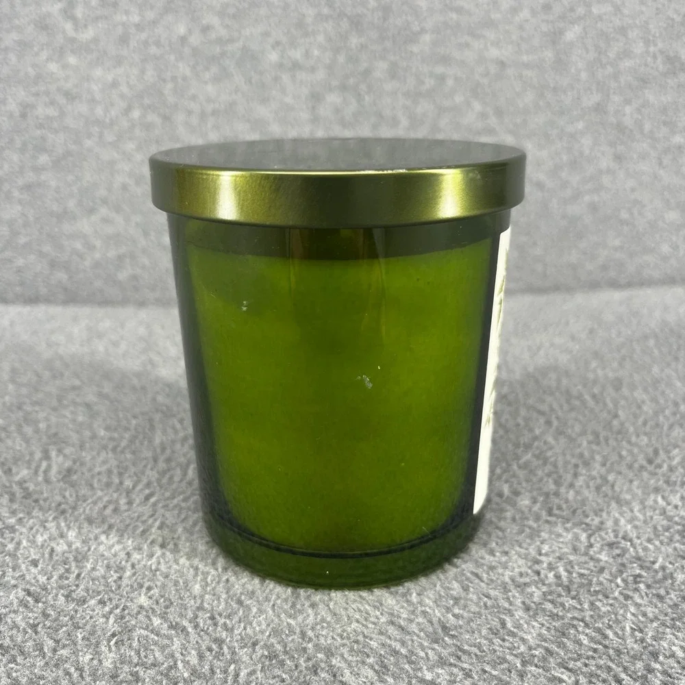 Leoben‎ Company Tomato Garden Candle 9oz Green Jar Grapefruit Moss Geranium New